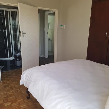 Tyday Accommodation 포트엘리자베스 외부 사진