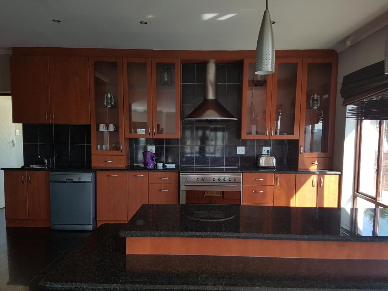 Tyday Accommodation 포트엘리자베스 외부 사진