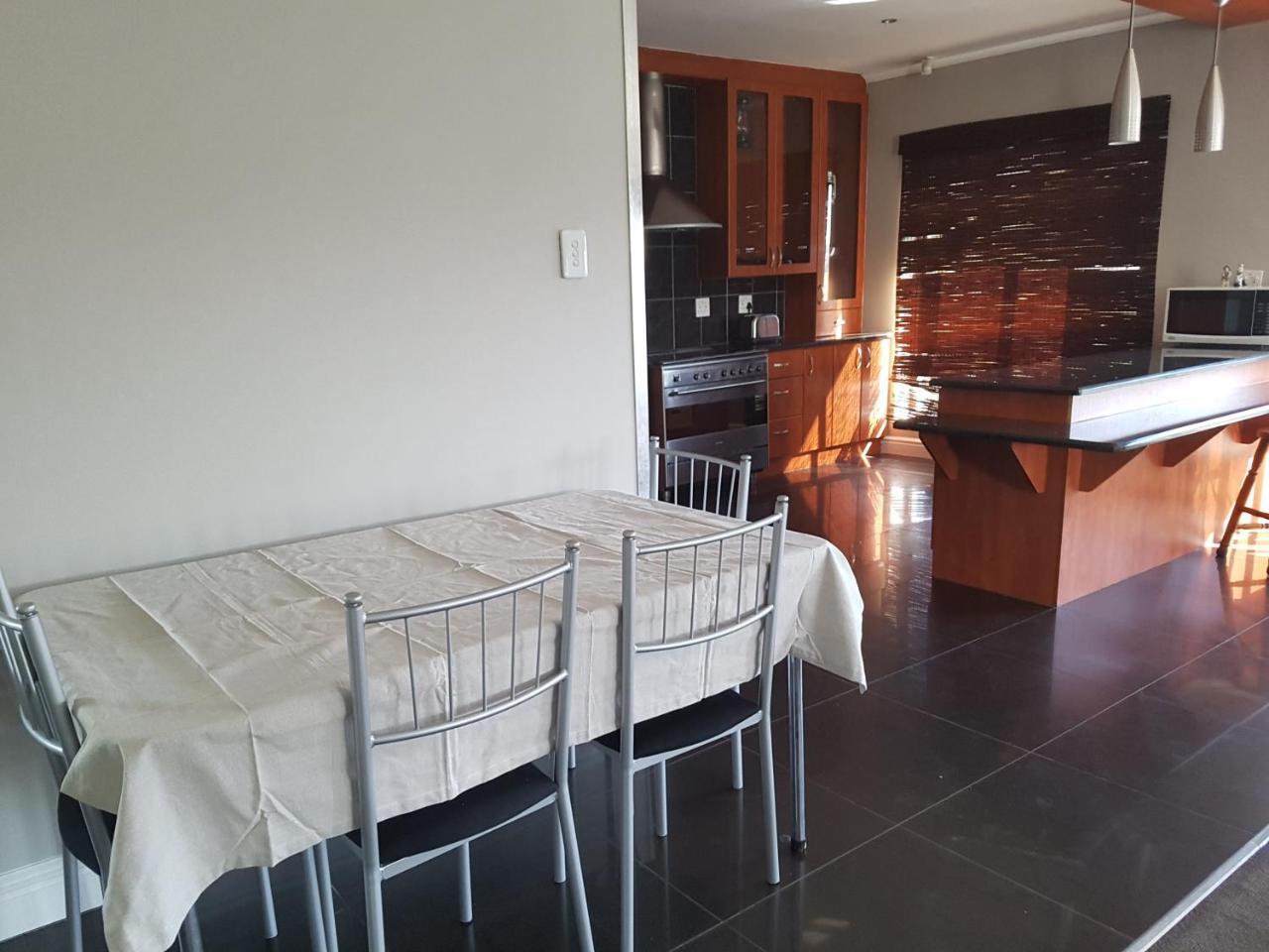 Tyday Accommodation 포트엘리자베스 외부 사진